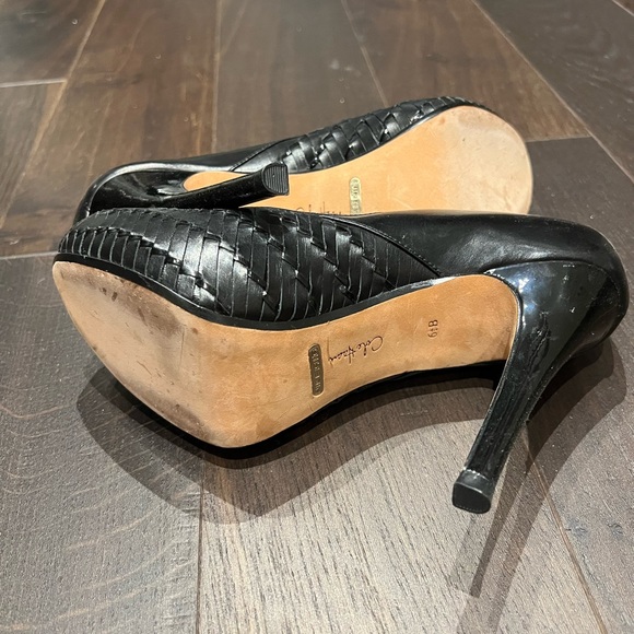 Cole Haan peep toe heels - Picture 2 of 4